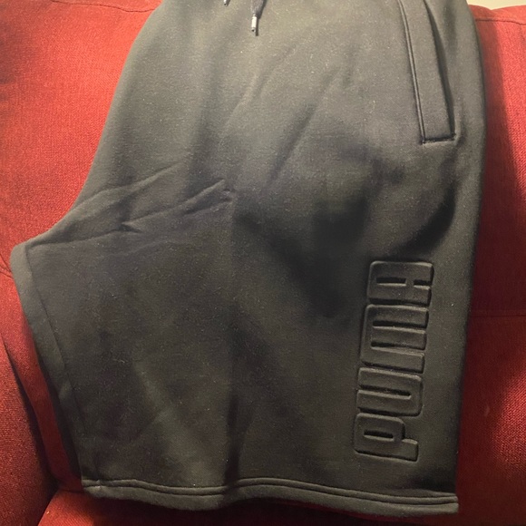 Puma Embossed Logo Mens Shorts Black Size Medium & XXL - Picture 4 of 7